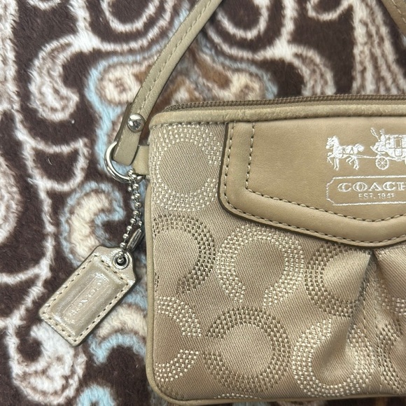 Coach Tan and Cream Wristlet with Textured Leather - Picture 2 of 9
